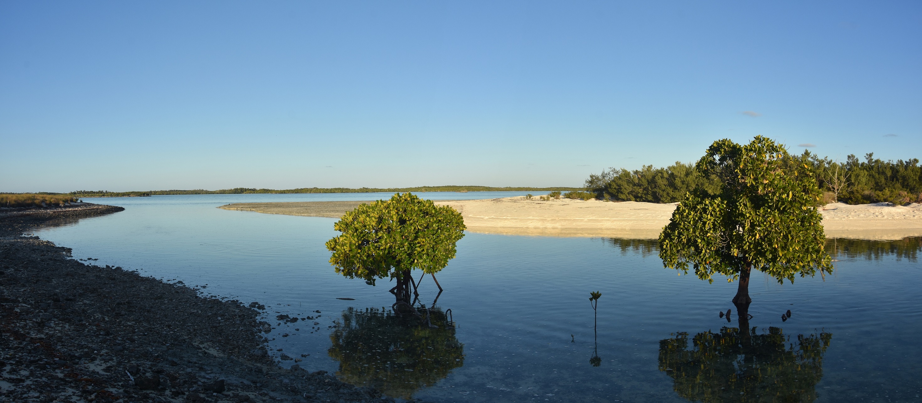 Entrée du petit lagon.